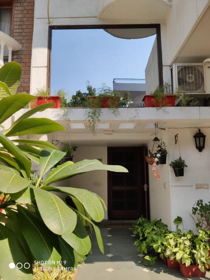 The Neem Bed & Breakfast New Delhi Exterior photo